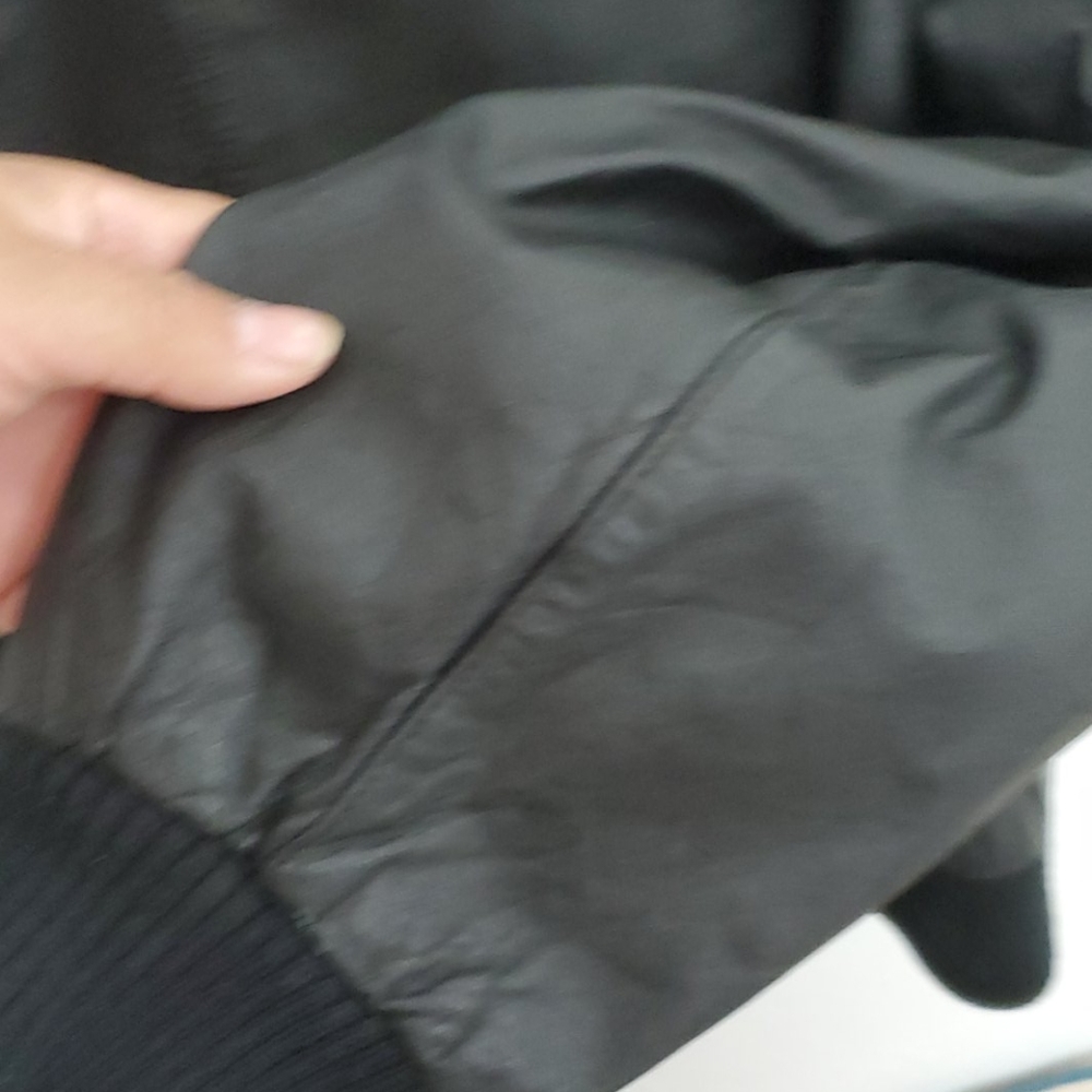 Members Only leather jacket - Picture 13 of 16
